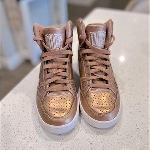 NIKE AIR FORCE SZ 7.5